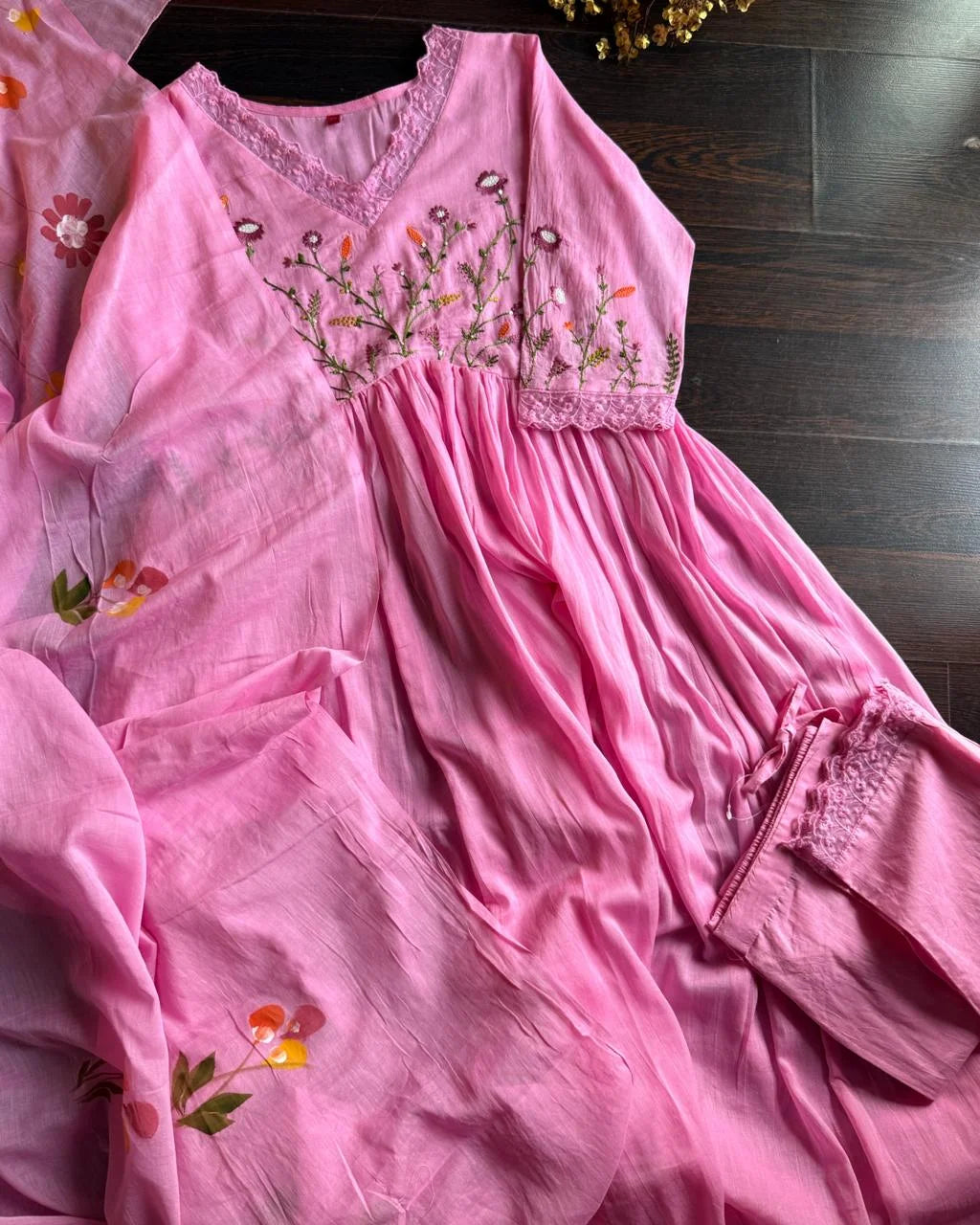 Mul Cotton Embroidered Suit- Pink