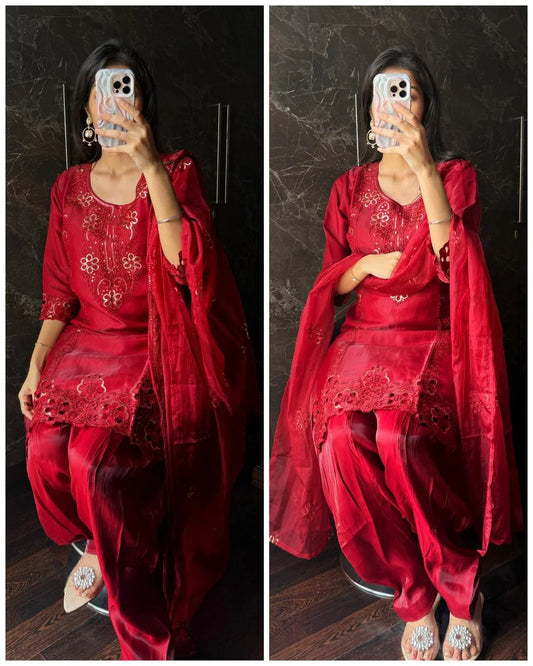 Jimmy Choo Short Farshi Suit