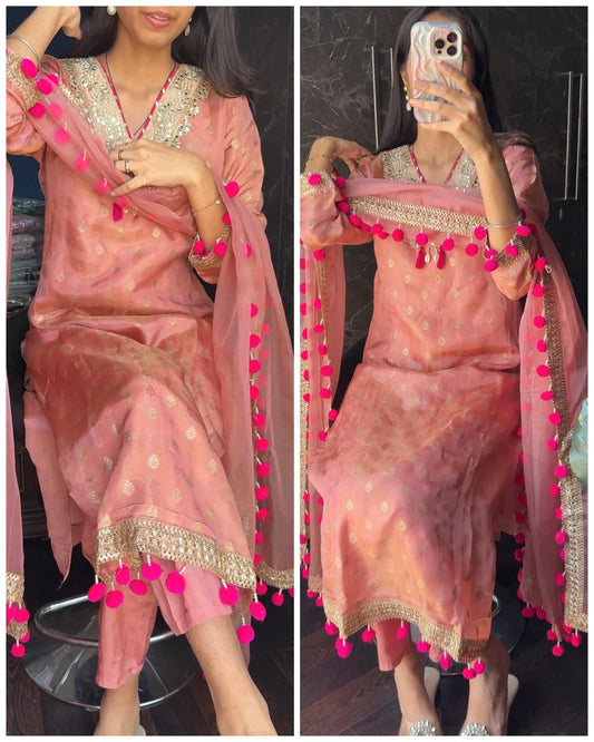 Premium Tissue Pom Pom Suit – Peach