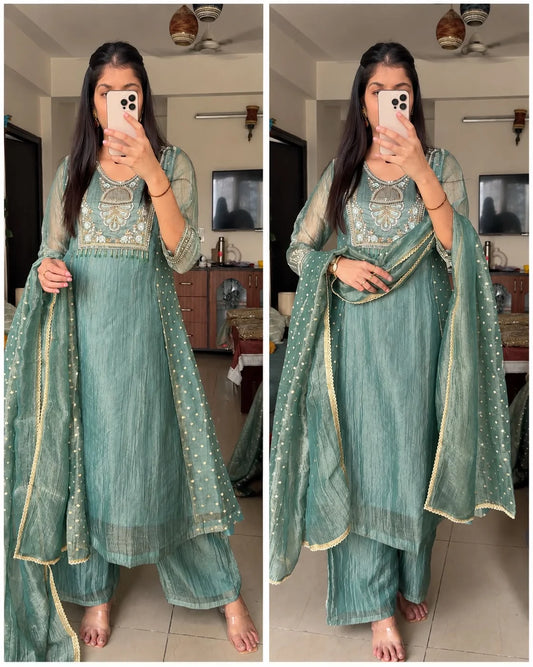Noor-e-Firoza – Premium Crush Tissue Handwork Anarkali Set