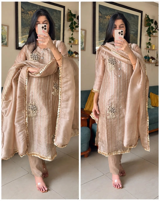 The Champagne Shehzadi-Luxury Zari Tissue 3-Piece Suit